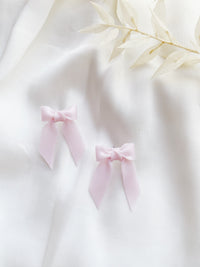 Le printemps - clay bow earrings in Rose quartz