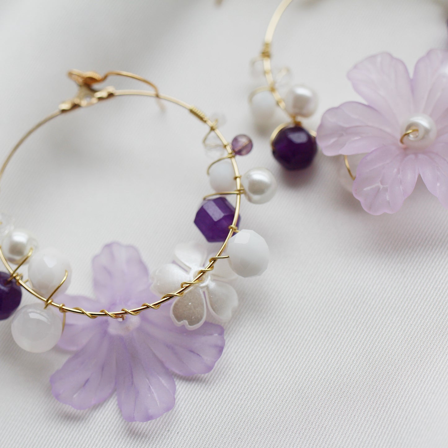 Pure serenity - Frosted elegance: Purple